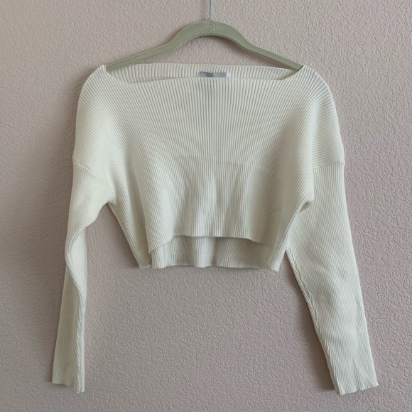 🎉HP 12/5🎉 NWT | New York Office Knit Crop // White - Picture 3 of 6
